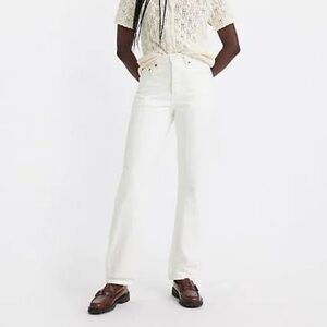 White Levi’s 501 Jeans